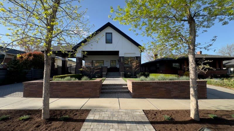 Revitalizing Salt Lake City Yard with Green Turf